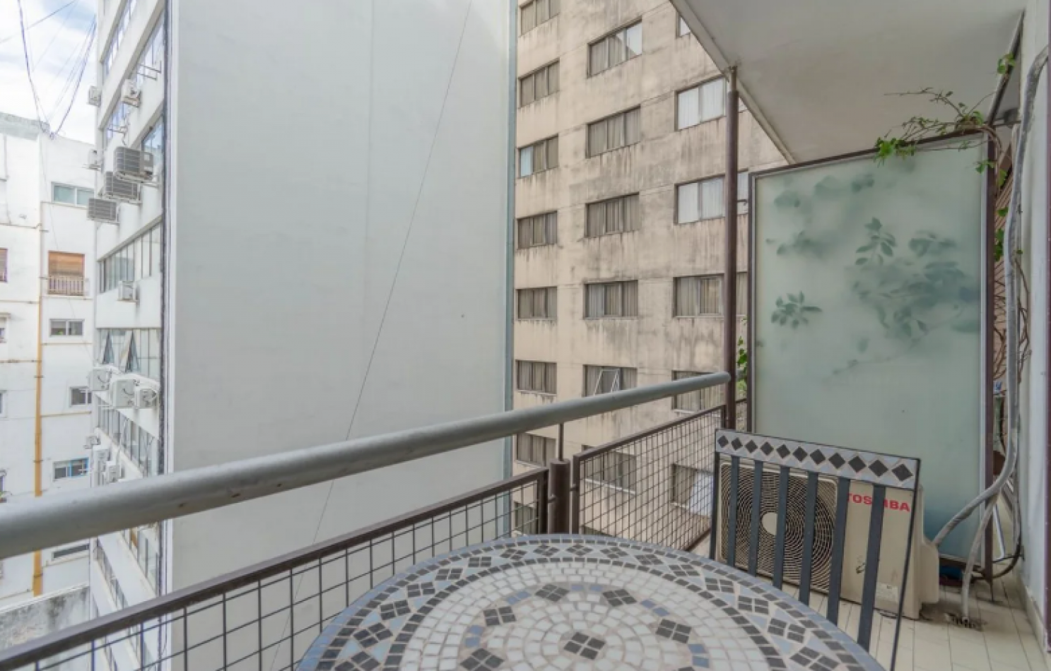 Alquiler Temporario Monoambiente amplio c/balcon, Santa Fe 800, Retiro