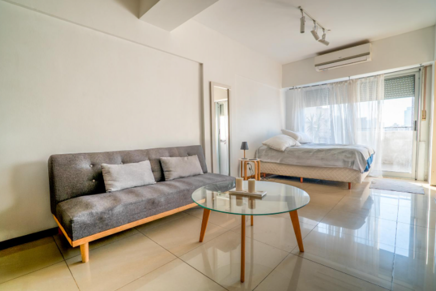 Impecable Monoambiente en Venta, Cochabamba 800, E/Piedras y Tacuari