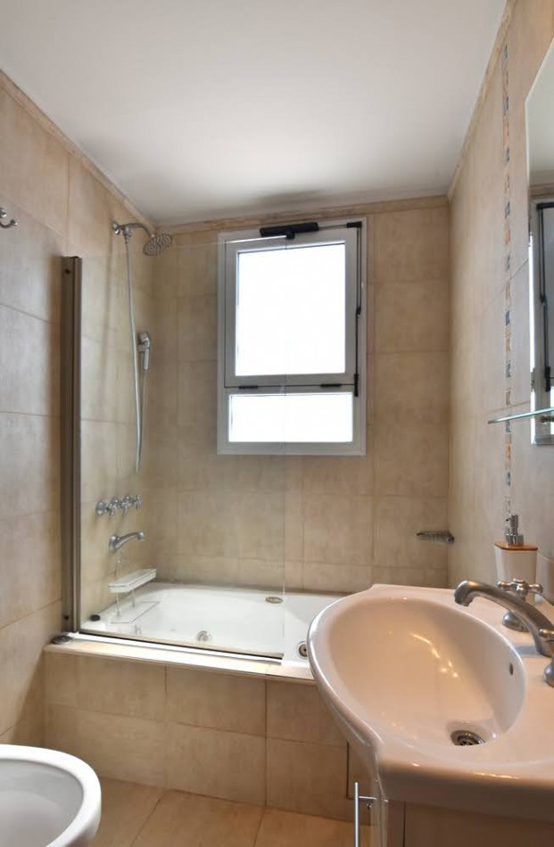 Alquiler Temporario 2 Ambientes, Peña y Azcuenaga, Recoleta