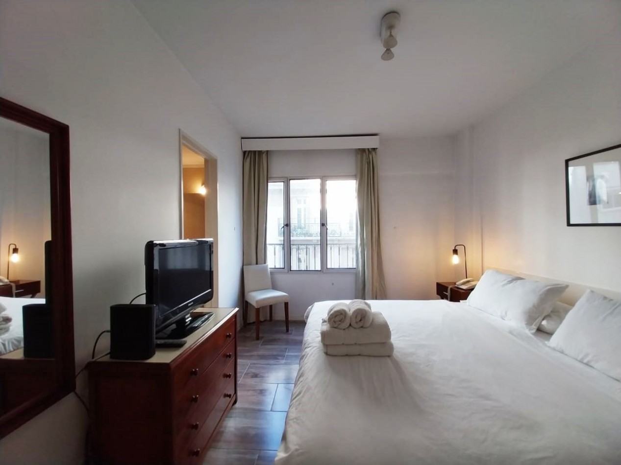 Alquiler Temporario Ambiente y Medio. Arenales 800, Recoleta
